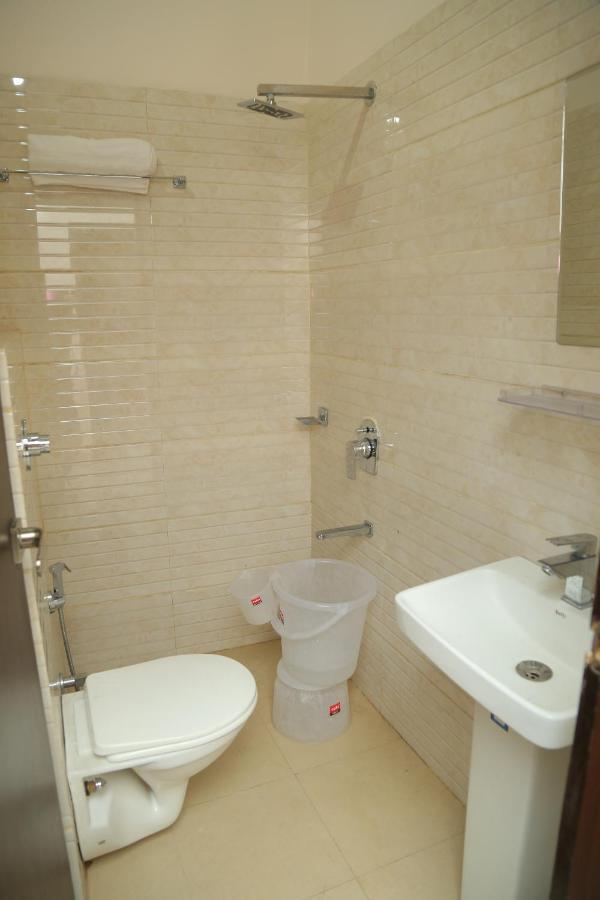Hotel Golden Dreams Amritsar Ngoại thất bức ảnh