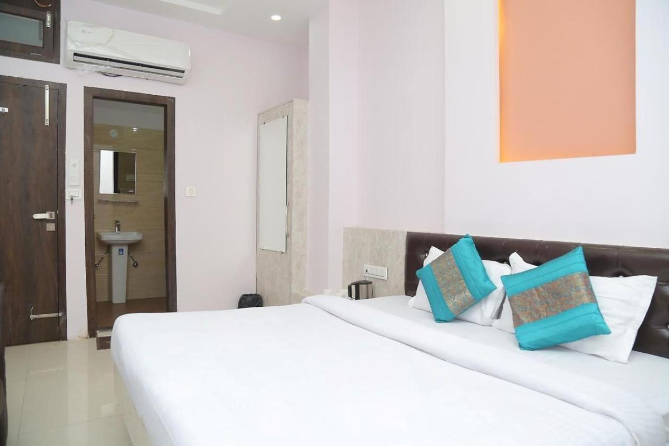 Hotel Golden Dreams Amritsar Ngoại thất bức ảnh